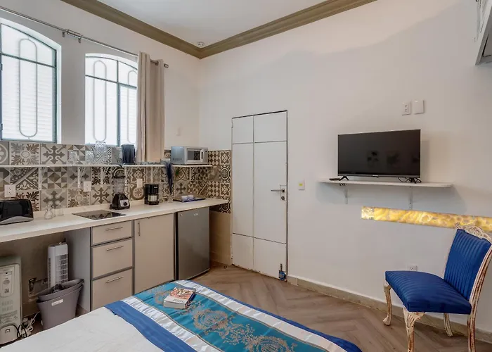 Pensión Casa Amatlan Ciento Dos México DF